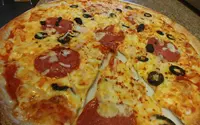 Zelf samengestelde pizza